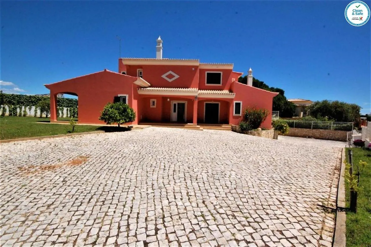 Villa Mikael - Free Wi-Fi - Aircon - Private Pool By Bedzy Albufeira 0*,