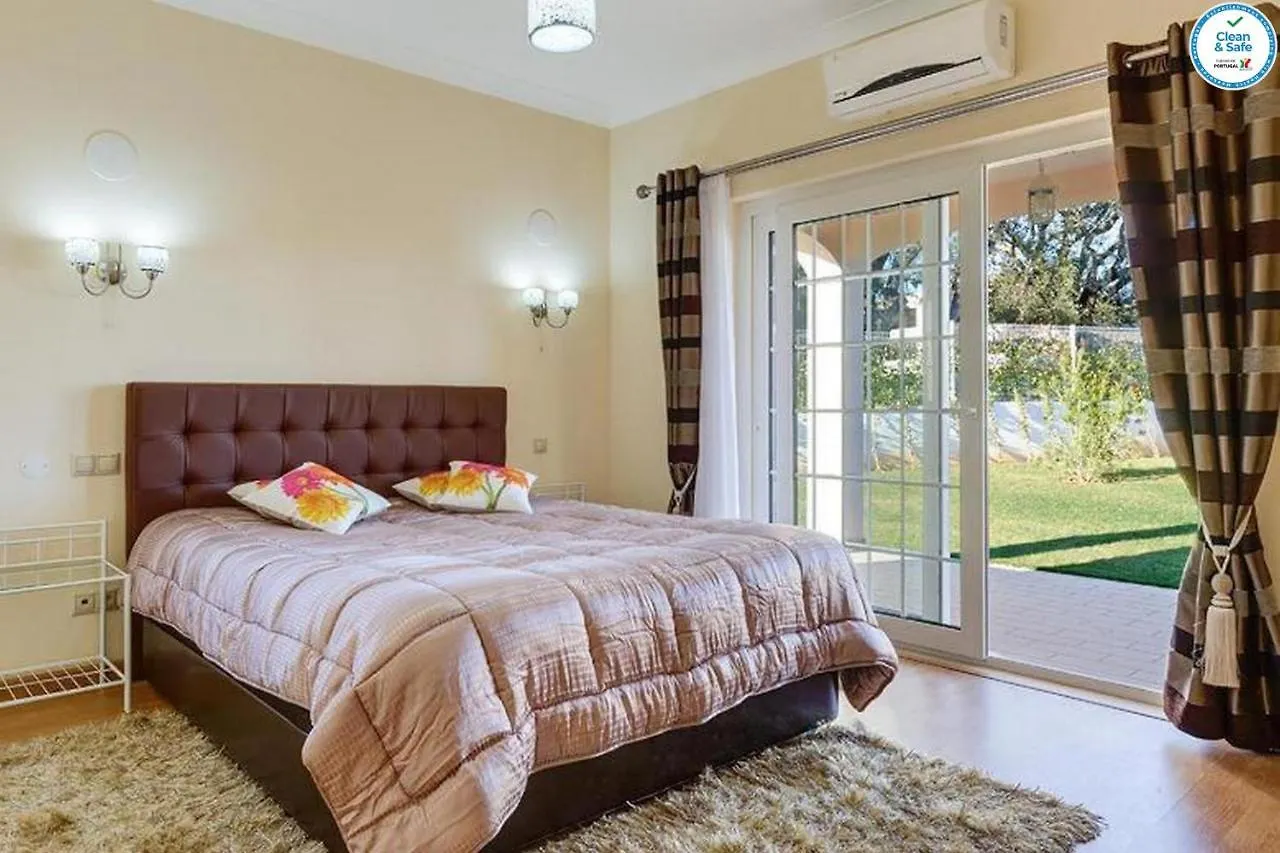 Villa Mikael - Free Wi-Fi - Aircon - Private Pool By Bedzy Albufeira Portugal