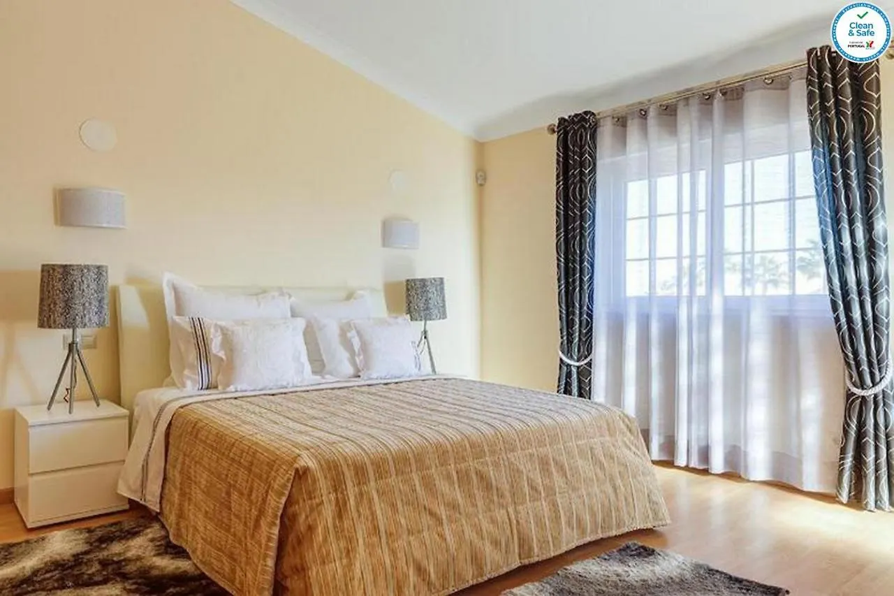 Villa Mikael - Free Wi-Fi - Aircon - Private Pool By Bedzy Albufeira