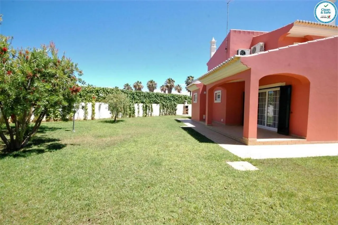 Villa Mikael - Free Wi-Fi - Aircon - Private Pool By Bedzy Albufeira